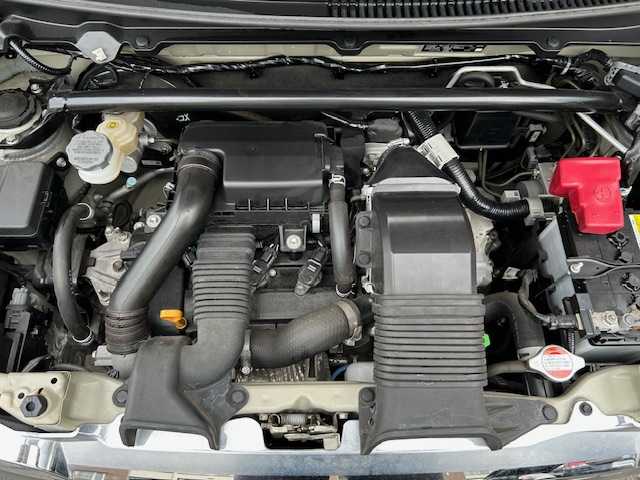 スズキ アルト ワークス 道東・釧路十勝 2018(平30)年 3.3万km スチールシルバーM ４WD/社外ナビ/CD/ワンセグTV/USB/AUX/バックカメラ /パドルシフト/前席レカロシート/ミラーヒーター/キセノンライト/衝突軽減ブレーキ/前後ドライブレコーダー