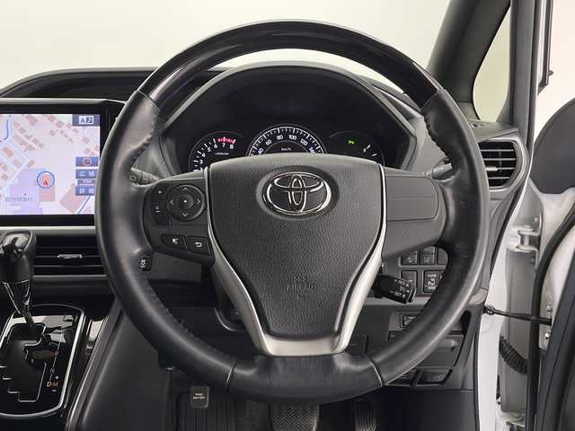 トヨタ エスクァイア Gi プレミアムパッケージ ブラックテーラード 長野県 2019(令1)年 4.9万km ホワイトパールクリスタルシャイン アルパイン11型ナビ/（フルセグ/Bluetooth/CD/DVD/USB/HDMI)/バックカメラ/ETC/両側電動スライドドア/前席シートヒーター/ステアリングヒーター/衝突軽減ブレーキ/車線逸脱防止/クルーズコントロール/前後コーナーセンサー/LEDヘッドライト/ピアノ調ステアリング/ステアリングスイッチ/後席サンシェード/後席ドリンクホルダー/スマートキー