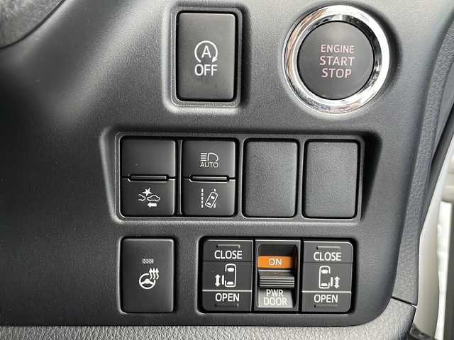 トヨタ エスクァイア Gi プレミアムパッケージ ブラックテーラード 長野県 2019(令1)年 4.9万km ホワイトパールクリスタルシャイン アルパイン11型ナビ/（フルセグ/Bluetooth/CD/DVD/USB/HDMI)/バックカメラ/ETC/両側電動スライドドア/前席シートヒーター/ステアリングヒーター/衝突軽減ブレーキ/車線逸脱防止/クルーズコントロール/前後コーナーセンサー/LEDヘッドライト/ピアノ調ステアリング/ステアリングスイッチ/後席サンシェード/後席ドリンクホルダー/スマートキー