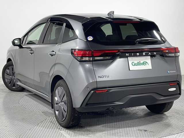 日産 ノート X 広島県 2023(令5)年 0.3万km ダークメタルグレー 純正9型ナビ/インテリジェントアラウンドビューモニター/インテリジェントルームミラー/エマージェンシーブレーキ/車線逸脱警報/車線逸脱抑制/ハイビームアシスト/ブラインドスポットモニター/フロント/バックソナー/誤発進抑制機能/ETC2.0/ドライブレコーダー/USB/HDMI入力端子