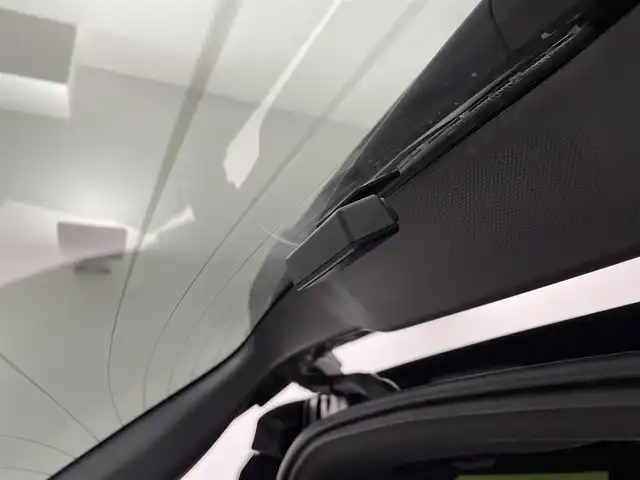 トヨタ ヴォクシー ZS 煌Ⅲ 宮城県 2021(令3)年 5.9万km ブラック アルパイン11型ナビ /フリップダウンモニター /両側パワースライドドア /クルーズコントロール /プリクラッシュセーフティ /レーンディパーチャーアラート/クリアランスソナー /オートマチックハイビーム /ETC /バックモニター /前後ドラレコ /充電用USBポート/フルセグTV/CD/DVD/Bluetooth/Wゾーン/後席エアコン/純正16インチAW/スタッドレスタイヤセット車載/禁煙車