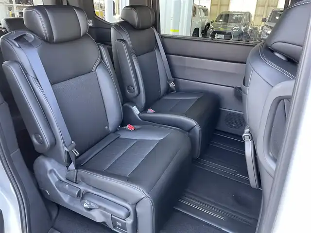ホンダ ステップワゴン スパーダ eHEV 東京都 2025(令7)年 0.1千km パール 登録済未使用車　/純正１１型メモリナビ＆フルセグ　/・BluetoothAudio/USB/CD/DVD/・AppleCarPlay＆AndroidAuto/両側パワースライドア　/パワーバックドア/ＬＥＤヘッドランプ　　/ハーフレザーシート/・前席シートヒーター　/・オットマンシート/ブラインドスポットモニター/ホンダセンシング/・アダプティブクルーズコントロール/・オートハイビーム /・追従軽減ブレーキ/・後方誤発進抑制機能/・歩行者事故低減ステアリング/・車線維持支援システム/・路外逸脱抑制機能/プッシュエンジンスタート/スペアキーX１/保証書＆取説