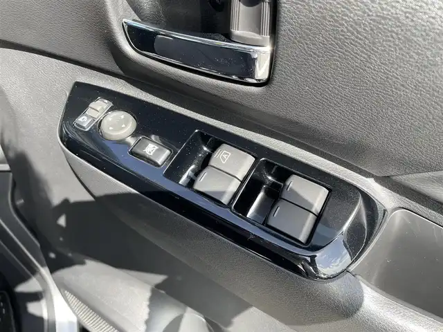 三菱 デリカミニ T 鳥取県 2025(令7)年 1.2万km チタニウムグレーメタリック ワンオーナー/４WD・ターボ車/社外ナビ/フルセグ/DVD/CD/BT/バックカメラ・ETC/ハーフレザーシート/前席シートヒーター/衝突軽減ブレーキ/レーンキープアシスト/片側パワースライドドア/LEDヘッドライト/LEDフォグライト/プッシュエンジンスタート/アイドリングストップ/フロアマット/ドアバイザー/保証書・取扱説明書