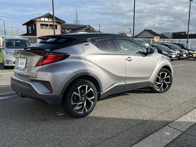 トヨタ Ｃ－ＨＲ G－T 富山県 2019(令1)年 9.5万km ブラック/メタルストリームM スマートキー/パノラミックビューモニター/ハーフレザーシート/メーカーオプションナビ/BT/フルセグTV/AppleCarPlay/LEDヘッドライト/フォグ/衝突安全ブレーキ/レーンキープ/オートハイビーム/プッシュスタート/前後ドラレコ/オートリトラミラー/ステアリングスイッチ/ドアミラーヒーター/電格ウィンカーミラー/リアスポイラー/純正１８インチAW/オートライト/保証書・取説