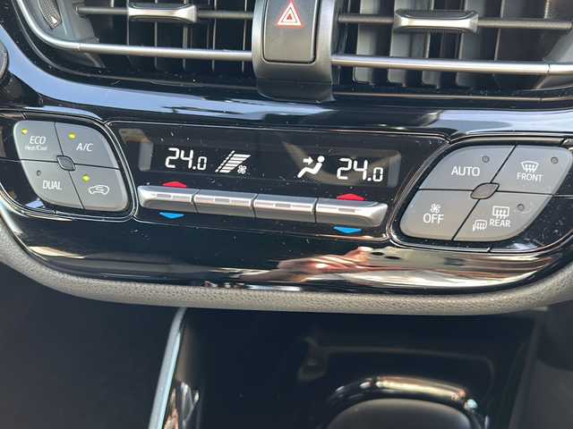 トヨタ Ｃ－ＨＲ G－T 富山県 2019(令1)年 9.5万km ブラック/メタルストリームM スマートキー/パノラミックビューモニター/ハーフレザーシート/メーカーオプションナビ/BT/フルセグTV/AppleCarPlay/LEDヘッドライト/フォグ/衝突安全ブレーキ/レーンキープ/オートハイビーム/プッシュスタート/前後ドラレコ/オートリトラミラー/ステアリングスイッチ/ドアミラーヒーター/電格ウィンカーミラー/リアスポイラー/純正１８インチAW/オートライト/保証書・取説