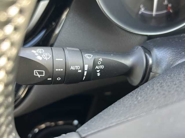 トヨタ Ｃ－ＨＲ G－T 富山県 2019(令1)年 9.5万km ブラック/メタルストリームM スマートキー/パノラミックビューモニター/ハーフレザーシート/メーカーオプションナビ/BT/フルセグTV/AppleCarPlay/LEDヘッドライト/フォグ/衝突安全ブレーキ/レーンキープ/オートハイビーム/プッシュスタート/前後ドラレコ/オートリトラミラー/ステアリングスイッチ/ドアミラーヒーター/電格ウィンカーミラー/リアスポイラー/純正１８インチAW/オートライト/保証書・取説