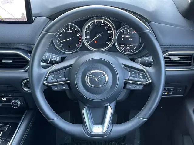 マツダ ＣＸ－８ 25S スマートエディション 道央・札幌 2023(令5)年 2.2万km ロジウムホワイトプレミアムメタリック ４WD/純正メーカーナビ/AM/FM/BT/フルセグ/衝突被害軽減ブレーキ/横滑り防止装置/レーダークルーズコントロール/オフロードトランクションコントロールシステム/レーンキープアシスト/クリアランスソナー/ブラインドスポットモニター/全方位カメラ/ETC/ドライブレコーダー/アイドリングストップ/パワーバックドア/D席パワーシート/D席メモリーシート/前席シートヒーター/ハンドルヒーター/革巻きステアリング/ステアリングリモコン/置くだけ充電/電動パーキング/オートブレーキホールド/プッシュスタート/スマートキー/LEDヘッドライト/オートライト/オートハイビーム/電動格納ミラー/ウィンカーミラー/純正フロアマット/スペアキー/純正AW付冬タイヤ積込/225/65/R17/2020年/山6mm