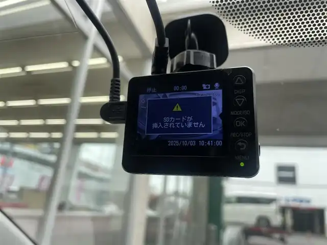トヨタ ヴィッツ F セーフティエディション 埼玉県 2018(平30)年 4.4万km ホワイトパールクリスタルシャイン /純正メモリナビ//フルセグTV//バックカメラ//CD/DVD/Bluetooth//ビルトインETC//スマートキーx2//PCS衝突軽減ブレーキ//LDA車線逸脱警報//Wエアバッグ&ABS//横滑り防止装置//前後ドラレコ（SDカード欠）//オートハイビーム//アイドリングSTOP//プライバシーガラス//ドアバイザー//新車時保証書//取扱説明書//ナビ取説