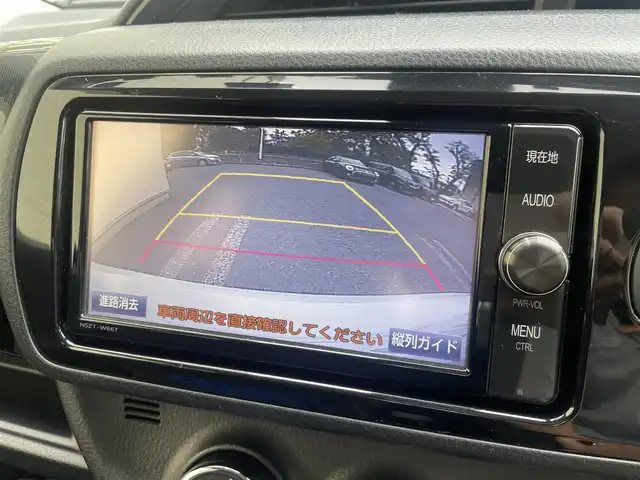 トヨタ ヴィッツ F セーフティエディション 埼玉県 2018(平30)年 4.4万km ホワイトパールクリスタルシャイン /純正メモリナビ//フルセグTV//バックカメラ//CD/DVD/Bluetooth//ビルトインETC//スマートキーx2//PCS衝突軽減ブレーキ//LDA車線逸脱警報//Wエアバッグ&ABS//横滑り防止装置//前後ドラレコ（SDカード欠）//オートハイビーム//アイドリングSTOP//プライバシーガラス//ドアバイザー//新車時保証書//取扱説明書//ナビ取説