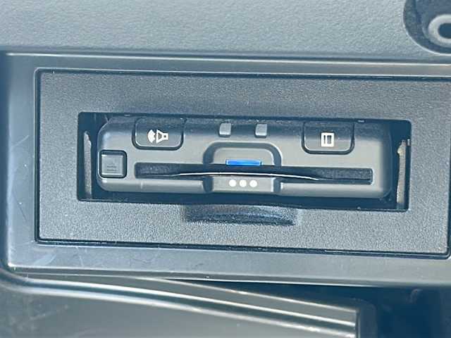 トヨタ ランドクルーザー プラド TX Lパッケージ 三重県 2019(令1)年 2.4万km ホワイトパールクリスタルシャイン ALPINE9型ナビ /ALPINE後席モニター /サンルーフ /バックカメラ /黒革シート/前方ドライブレコーダー/前席パワーシート /前席エアーシート /電動格納サードシート/ビルトインETC /コーナーセンサー /レーダークルーズコントロール/レーンキープアシスト/衝突軽減ブレーキ/スペアキー/LEDヘッドライト/オートハイビーム/オートライト/フロアマット/革巻きステアリング/ステアリングスイッチ/電動格納ミラー/禁煙車