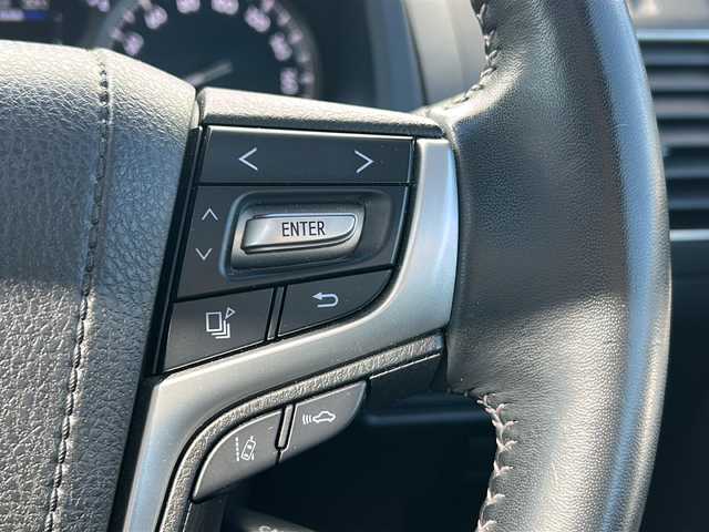 トヨタ ランドクルーザー プラド TX Lパッケージ 三重県 2019(令1)年 2.4万km ホワイトパールクリスタルシャイン ALPINE9型ナビ /ALPINE後席モニター /サンルーフ /バックカメラ /黒革シート/前方ドライブレコーダー/前席パワーシート /前席エアーシート /電動格納サードシート/ビルトインETC /コーナーセンサー /レーダークルーズコントロール/レーンキープアシスト/衝突軽減ブレーキ/スペアキー/LEDヘッドライト/オートハイビーム/オートライト/フロアマット/革巻きステアリング/ステアリングスイッチ/電動格納ミラー/禁煙車