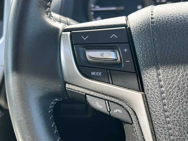 トヨタ ランドクルーザー プラド TX Lパッケージ 三重県 2019(令1)年 2.4万km ホワイトパールクリスタルシャイン ALPINE9型ナビ /ALPINE後席モニター /サンルーフ /バックカメラ /黒革シート/前方ドライブレコーダー/前席パワーシート /前席エアーシート /電動格納サードシート/ビルトインETC /コーナーセンサー /レーダークルーズコントロール/レーンキープアシスト/衝突軽減ブレーキ/スペアキー/LEDヘッドライト/オートハイビーム/オートライト/フロアマット/革巻きステアリング/ステアリングスイッチ/電動格納ミラー/禁煙車