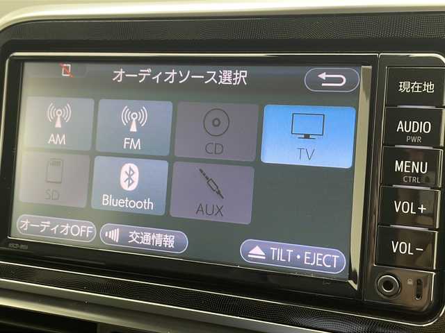 トヨタ シエンタ ハイブリッド G クエロ 千葉県 2018(平30)年 2.8万km ホワイトパールクリスタルシャイン 衝突被害軽減システム/レーンキープアシスト/純正7インチSDナビ（NSCD-W66）/　（Bluetooth/CD/AUX/ワンセグTV）/バックカメラ/純正ビルトインETC/社外ドライブレコーダー（前後）/両側パワースライドドア/社外フロアマット/3列シート/パワーステアリング/オートハイビーム/LEDヘッドライト/社外15インチアルミホイール