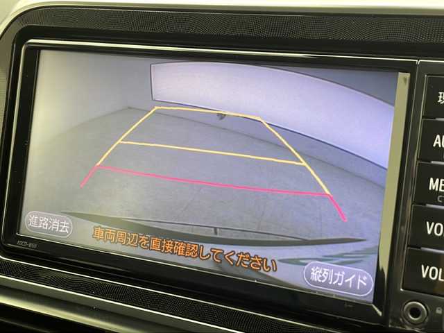 トヨタ シエンタ ハイブリッド G クエロ 千葉県 2018(平30)年 2.8万km ホワイトパールクリスタルシャイン 衝突被害軽減システム/レーンキープアシスト/純正7インチSDナビ（NSCD-W66）/　（Bluetooth/CD/AUX/ワンセグTV）/バックカメラ/純正ビルトインETC/社外ドライブレコーダー（前後）/両側パワースライドドア/社外フロアマット/3列シート/パワーステアリング/オートハイビーム/LEDヘッドライト/社外15インチアルミホイール