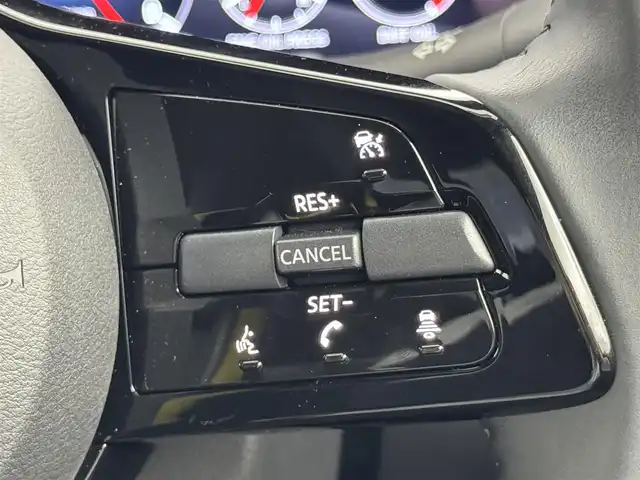 日産 フェアレディ Ｚ プロトスペック 福岡県 2022(令4)年 0.2万km 黄 ２４０台限定車　/イカズチイエロー　/ワンオーナー　/純正９型ナビ/フルセグTV　/バックカメラ　/ＢＯＳＥスピーカー　/インテリジェントクルコン　/コーナーセンサー　/エマージェンシーブレーキ　/レーンキープ　/ブラインドスポットモニター　/シートヒーター　/ビルトインETC２．０　/前後ドライブレコーダー　/専用本革スエード調ファブリックコンビシート　/レイズ製１９インチＡＷ　/４輪アルミキャリパ対向ピストンブレーキ