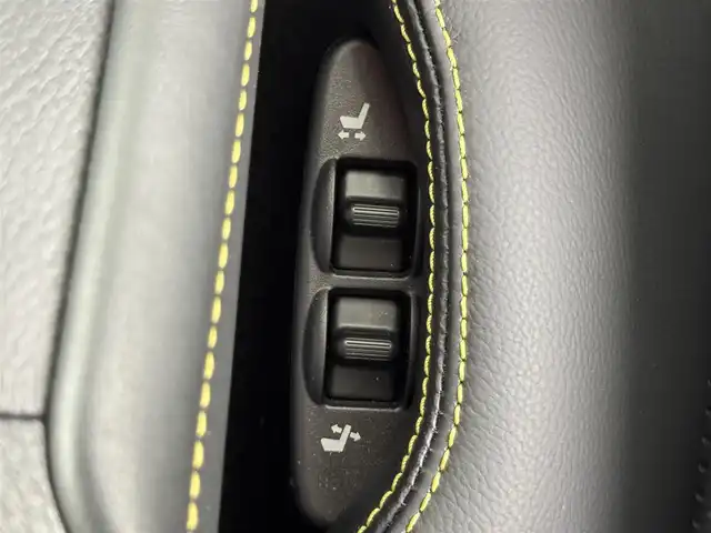 日産 フェアレディ Ｚ プロトスペック 福岡県 2022(令4)年 0.2万km 黄 ２４０台限定車　/イカズチイエロー　/ワンオーナー　/純正９型ナビ/フルセグTV　/バックカメラ　/ＢＯＳＥスピーカー　/インテリジェントクルコン　/コーナーセンサー　/エマージェンシーブレーキ　/レーンキープ　/ブラインドスポットモニター　/シートヒーター　/ビルトインETC２．０　/前後ドライブレコーダー　/専用本革スエード調ファブリックコンビシート　/レイズ製１９インチＡＷ　/４輪アルミキャリパ対向ピストンブレーキ