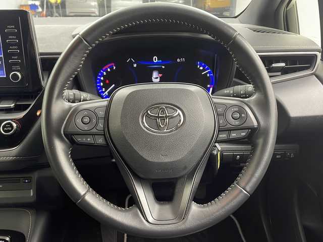 トヨタ カローラツーリング ハイブリッド ダブルバイビー 大阪府 2022(令4)年 3.7万km プラチナホワイトパールマイカ 純正ディスプレイオーディオナビ/・フルセグTV/・Bluetooth/・FM/AM/・CD/DVD/トヨタセーフティセンス/・プリクラッシュセーフティー/・レーンディパーチャーアラート/・パーキングサポートブレーキ/・前後コーナーセンサー/・レーダークルーズコントロール/・オートマチックハイビーム/バックカメラ/ハーフレザーシート/オートホールド/LEDヘッドライト/スマートキー/スペアキー/ビルトインETC