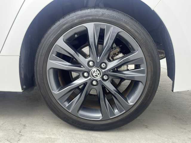 トヨタ カローラツーリング ハイブリッド ダブルバイビー 大阪府 2022(令4)年 3.7万km プラチナホワイトパールマイカ 純正ディスプレイオーディオナビ/・フルセグTV/・Bluetooth/・FM/AM/・CD/DVD/トヨタセーフティセンス/・プリクラッシュセーフティー/・レーンディパーチャーアラート/・パーキングサポートブレーキ/・前後コーナーセンサー/・レーダークルーズコントロール/・オートマチックハイビーム/バックカメラ/ハーフレザーシート/オートホールド/LEDヘッドライト/スマートキー/スペアキー/ビルトインETC