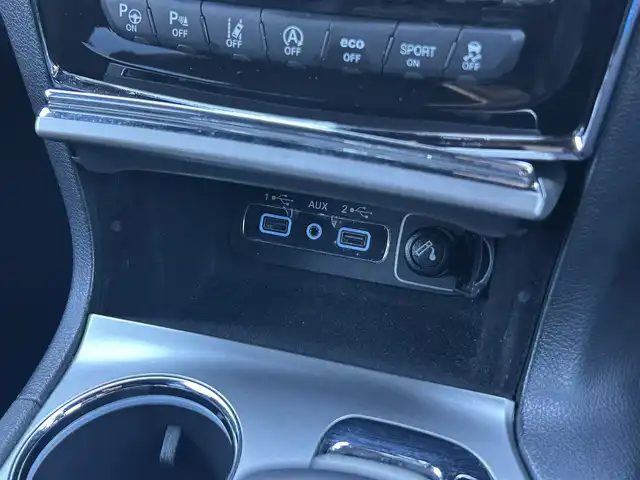 クライスラー・ジープ ジープ グランドチェロキー LTD 茨城県 2019(令1)年 4.8万km グラニトクリスタル 後期型 /黒革 /シートヒーター/ベンチレーション/パワーシート /衝突軽減B /ACC /ナビ /フルセグTV /BT/USB /ステアリングヒーター /レーンセンス /ブラインドスポットモニター /パーキングセンサー /自動駐車 /ランニングボード /ルーフレール /LED /ETC2.0 /禁煙車