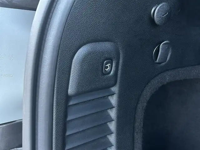 クライスラー・ジープ ジープ グランドチェロキー LTD 茨城県 2019(令1)年 4.8万km グラニトクリスタル 後期型 /黒革 /シートヒーター/ベンチレーション/パワーシート /衝突軽減B /ACC /ナビ /フルセグTV /BT/USB /ステアリングヒーター /レーンセンス /ブラインドスポットモニター /パーキングセンサー /自動駐車 /ランニングボード /ルーフレール /LED /ETC2.0 /禁煙車