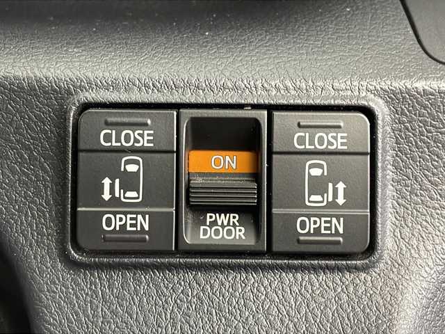 トヨタ シエンタ ハイブリッド ファンベースG セーフティED 茨城県 2021(令3)年 2.5万km ブラックマイカ 純正ナビ　パノラミックビューモニター　衝突軽減ブレーキ　両側電動スライドドア　クルーズコントロール　ＬＥＤライト　シートヒーター　ステアリングヒーター　コーナーセンサー　スマートキー　ＥＴＣ　禁煙車