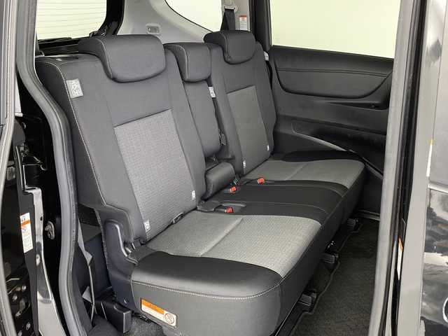 トヨタ シエンタ ハイブリッド ファンベースG セーフティED 茨城県 2021(令3)年 2.5万km ブラックマイカ 純正ナビ　パノラミックビューモニター　衝突軽減ブレーキ　両側電動スライドドア　クルーズコントロール　ＬＥＤライト　シートヒーター　ステアリングヒーター　コーナーセンサー　スマートキー　ＥＴＣ　禁煙車