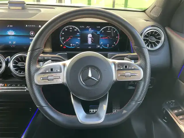 メルセデス・ベンツ Ｍ・ベンツ ＧＬＢ２００ｄ 4マチック AMGライン 和歌山県 2021(令3)年 7.2万km 白 純正ナビ/フルセグTV/全方位モニター/衝突軽減ブレーキ/レーダークルーズコントロール/ブラインドスポットモニター/ドアライブレコーダー/パワーバックドア/パワーシート/シートヒーター/シートメモリー/ルーフレール/LEDヘッドライト/オートライト