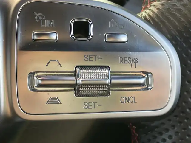 メルセデス・ベンツ Ｍ・ベンツ ＧＬＢ２００ｄ 4マチック AMGライン 和歌山県 2021(令3)年 7.2万km 白 純正ナビ/フルセグTV/全方位モニター/衝突軽減ブレーキ/レーダークルーズコントロール/ブラインドスポットモニター/ドアライブレコーダー/パワーバックドア/パワーシート/シートヒーター/シートメモリー/ルーフレール/LEDヘッドライト/オートライト