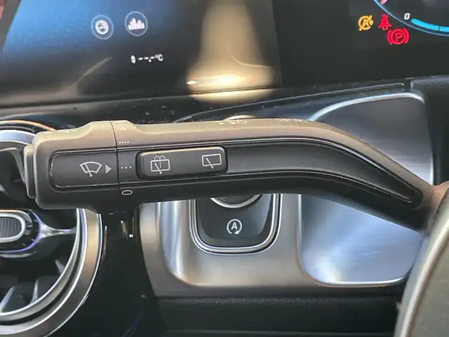 メルセデス・ベンツ Ｍ・ベンツ ＧＬＢ２００ｄ 4マチック AMGライン 和歌山県 2021(令3)年 7.2万km 白 純正ナビ/フルセグTV/全方位モニター/衝突軽減ブレーキ/レーダークルーズコントロール/ブラインドスポットモニター/ドアライブレコーダー/パワーバックドア/パワーシート/シートヒーター/シートメモリー/ルーフレール/LEDヘッドライト/オートライト