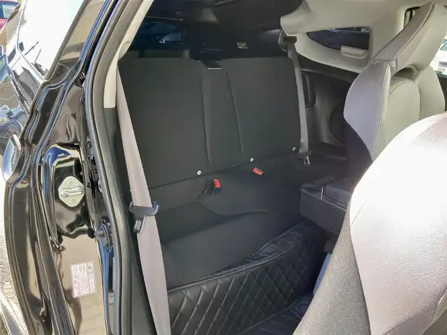 ホンダ ＣＲ－Ｚ α 静岡県 2010(平22)年 3.5万km クリスタルブラックパール 純正インターナビ(9NHF)/　AM FM CD DVD VIDEO/HIDオートヘッドランプ/革巻きステアリング/ステアリングスイッチ/スマートキー2本/ドライブモードセレクト/フロントフォグランプ/純正フロアマット+社外キルティング調マット/ビルトインETC/バックモニター/クルーズコントロール/社外16インチアルミホイール