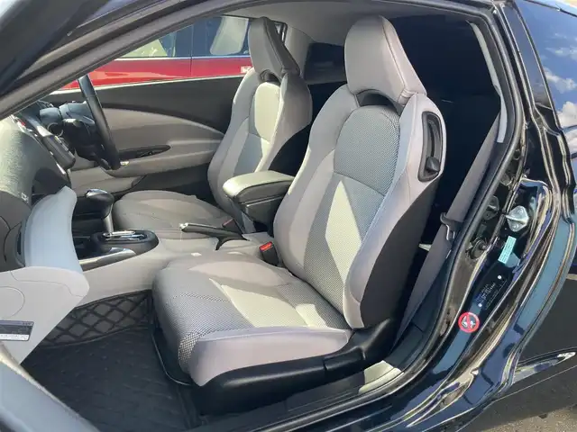 ホンダ ＣＲ－Ｚ α 静岡県 2010(平22)年 3.5万km クリスタルブラックパール 純正インターナビ(9NHF)/　AM FM CD DVD VIDEO/HIDオートヘッドランプ/革巻きステアリング/ステアリングスイッチ/スマートキー2本/ドライブモードセレクト/フロントフォグランプ/純正フロアマット+社外キルティング調マット/ビルトインETC/バックモニター/クルーズコントロール/社外16インチアルミホイール