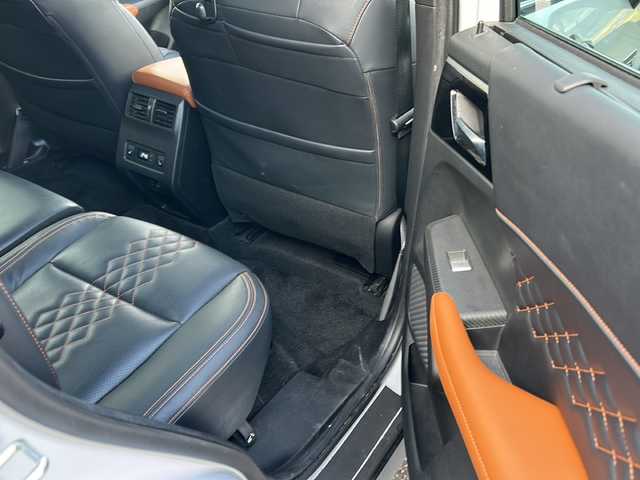 三菱 アウトランダー ＰＨＥＶ P 秋田県 2022(令4)年 6.1万km ホワイトダイヤモンド 純正ディスプレイオーディオ/純正BT、TV/AppleCarPlay/全方位カメラ/ドライブレコーダー/コーナーセンサー/純正20インチAW/充電ケーブル/ETC2.0/スペアキー/保証書、取説