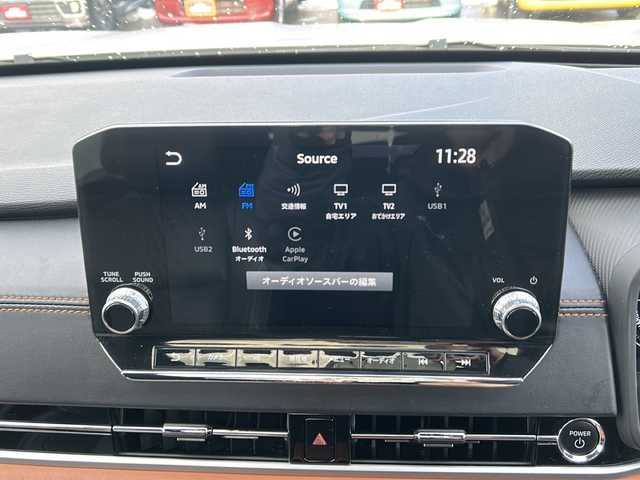 三菱 アウトランダー ＰＨＥＶ P 秋田県 2022(令4)年 6.1万km ホワイトダイヤモンド 純正ディスプレイオーディオ/純正BT、TV/AppleCarPlay/全方位カメラ/ドライブレコーダー/コーナーセンサー/純正20インチAW/充電ケーブル/ETC2.0/スペアキー/保証書、取説