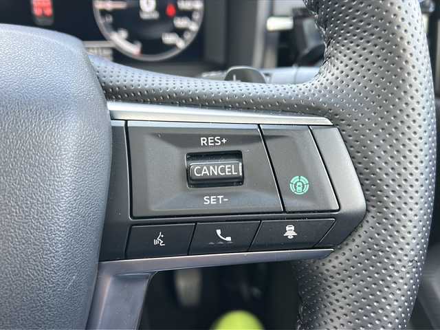 三菱 アウトランダー ＰＨＥＶ P 秋田県 2022(令4)年 6.1万km ホワイトダイヤモンド 純正ディスプレイオーディオ/純正BT、TV/AppleCarPlay/全方位カメラ/ドライブレコーダー/コーナーセンサー/純正20インチAW/充電ケーブル/ETC2.0/スペアキー/保証書、取説