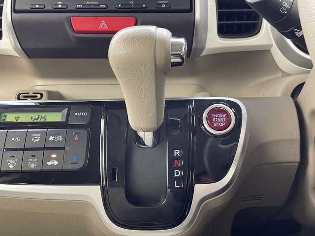 ホンダ Ｎ ＢＯＸ 2トーン G Lパッケージ 群馬県 2015(平27)年 5.2万km プレミアムディープモカパール 禁煙車　純正ナビ　バックカメラ　両側パワースライドドア　横滑り防止　アイドリングストップ　スマートキー　プッシュスタート　スペアキー　オートライト　オートエアコン　純正アルミホイール　電動格納ミラー