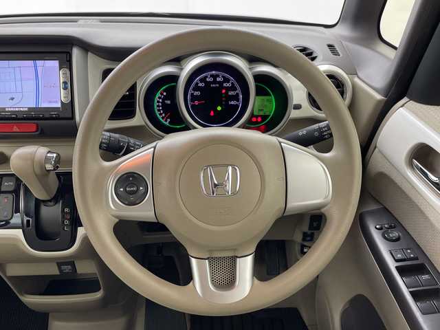 ホンダ Ｎ ＢＯＸ 2トーン G Lパッケージ 群馬県 2015(平27)年 5.2万km プレミアムディープモカパール 禁煙車　純正ナビ　バックカメラ　両側パワースライドドア　横滑り防止　アイドリングストップ　スマートキー　プッシュスタート　スペアキー　オートライト　オートエアコン　純正アルミホイール　電動格納ミラー