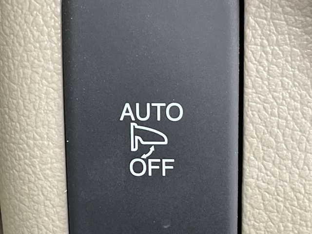 ホンダ Ｎ ＢＯＸ 2トーン G Lパッケージ 群馬県 2015(平27)年 5.2万km プレミアムディープモカパール 禁煙車　純正ナビ　バックカメラ　両側パワースライドドア　横滑り防止　アイドリングストップ　スマートキー　プッシュスタート　スペアキー　オートライト　オートエアコン　純正アルミホイール　電動格納ミラー