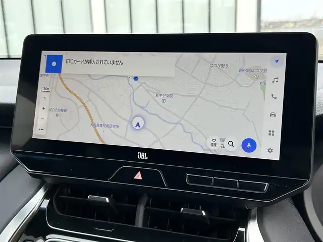 トヨタ ハリアー ハイブリッド Z 大阪府 2023(令5)年 2.1万km プラチナホワイトパールマイカ 純正１２．３型ディスプレイオーディオ（ナビあり）/・Applecarplay/andoroidauto/・フルセグ/BT/ＪＢＬサウンド/調光型ムーンルーフ/トヨタセーフティセンス/・レーダークルーズ/・レーンキープアシスト/・クリアランスソナー/・オートマチックハイビーム/ブラインドスポットモニター/デジタルインナーミラー/ヘッドアップディスプレイ/ハーフレザーシート/パワーシート/パワーバックドア/ドライブレコーダー/２．０ビルトインETC/純正アルミ/スペアキー