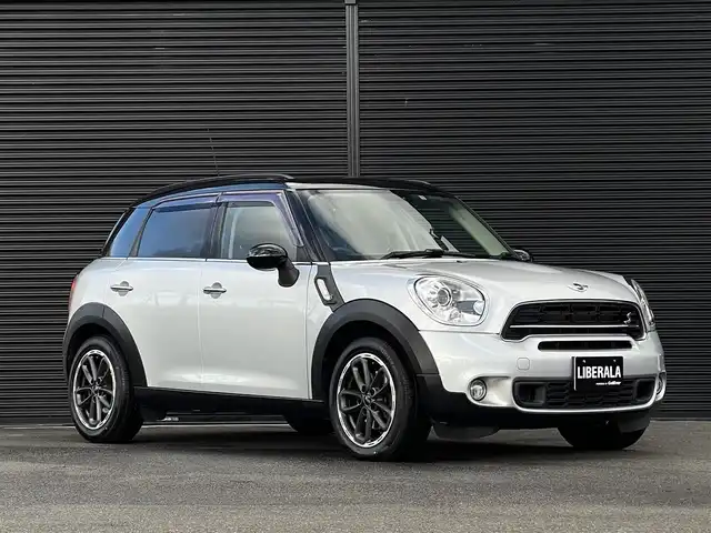 ＭＩＮＩ ミニ クロスオーバー クーパー S D 山梨県 2016(平28)年 5万km クリスタルシルバーM 社外ナビ（AVIC-ZH0777）/　（AM/FM/CD/DVD/MSV/BT/フルセグTV）/Bカメラ/パドルシフト/キセノンライト/ETC/ドアバイザー/純正17インチAW