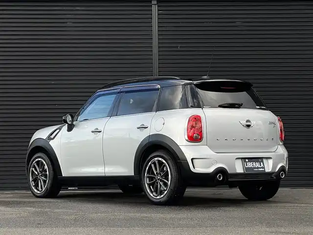 ＭＩＮＩ ミニ クロスオーバー クーパー S D 山梨県 2016(平28)年 5万km クリスタルシルバーM 社外ナビ（AVIC-ZH0777）/　（AM/FM/CD/DVD/MSV/BT/フルセグTV）/Bカメラ/パドルシフト/キセノンライト/ETC/ドアバイザー/純正17インチAW