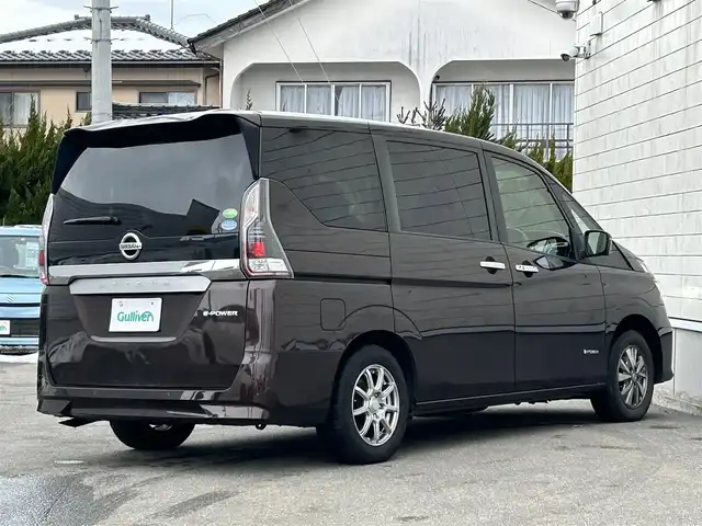 日産 セレナ e－パワー XV 山形県 2018(平30)年 3.8万km インペリアルアンバーP 禁煙車/純正SDナビ/・TV/AM/FM/CD/DVD/Bluetooth/アダプティブクルーズコントロール/プロパイロット/クリアランスソナー/エマージェンシーブレーキ/パーキングアシスト/ふらつき警報/標識検知機能/車線逸脱警報/横滑り防止装置/盗難防止装置/LEDヘッドライト/オートライト/両側パワースライドドア/アラウンドビューモニター/ステアリングヒーター/シートヒーター（D/N席）/電動パーキングブレーキ/フロアマット/ETC/夏タイヤ積み込み/保証書/取扱説明書