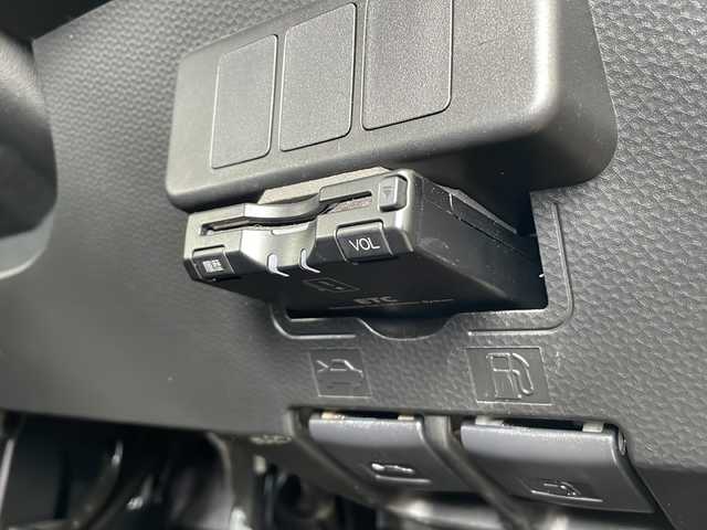 トヨタ ルーミー カスタムG S 富山県 2017(平29)年 3.3万km パールホワイトⅢ 4WD/純正ナビ/フルセグ/DVD/CD/BT/バックカメラ・ETC/衝突軽減ブレーキ/クルーズコントロール/レーンキープアシスト/LEDヘッドライト/フォグライト/純正14インチアルミホイール/プッシュエンジンスタート/アイドリングストップ/ドアバイザー/保証書・取扱説明書/スペアキー/スタッドレスセット積込み