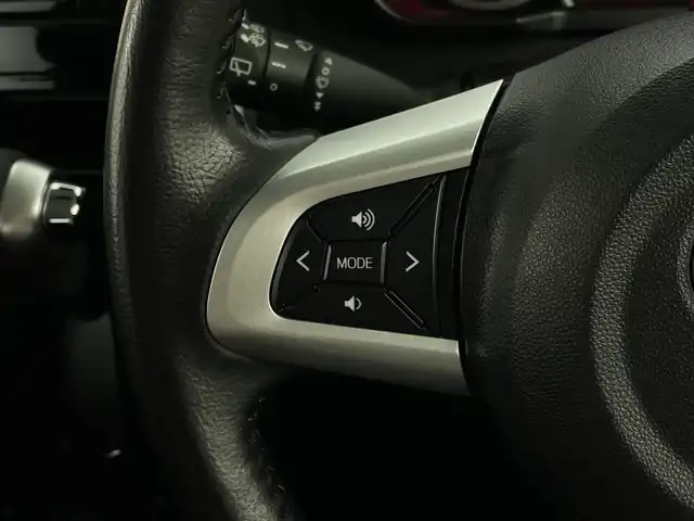 トヨタ ルーミー カスタムG S 新潟県 2017(平29)年 3.3万km パールホワイトⅢ 4WD/純正ナビ/フルセグ/DVD/CD/BT/バックカメラ・ETC/衝突軽減ブレーキ/クルーズコントロール/レーンキープアシスト/LEDヘッドライト/フォグライト/純正14インチアルミホイール/プッシュエンジンスタート/アイドリングストップ/ドアバイザー/保証書・取扱説明書/スペアキー/スタッドレスセット積込み
