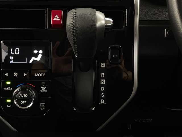 トヨタ ルーミー カスタムG S 新潟県 2017(平29)年 3.3万km パールホワイトⅢ 4WD/純正ナビ/フルセグ/DVD/CD/BT/バックカメラ・ETC/衝突軽減ブレーキ/クルーズコントロール/レーンキープアシスト/LEDヘッドライト/フォグライト/純正14インチアルミホイール/プッシュエンジンスタート/アイドリングストップ/ドアバイザー/保証書・取扱説明書/スペアキー/スタッドレスセット積込み