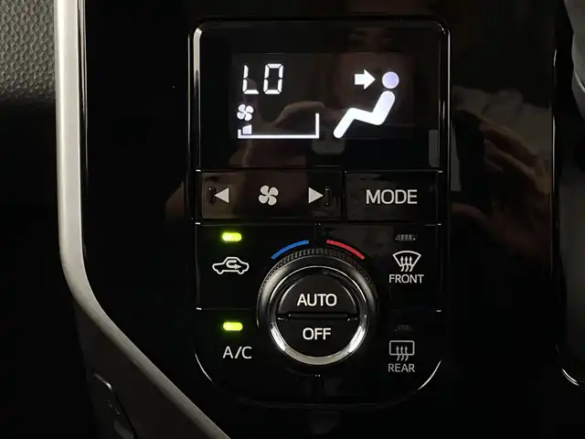 トヨタ ルーミー カスタムG S 新潟県 2017(平29)年 3.3万km パールホワイトⅢ 4WD/純正ナビ/フルセグ/DVD/CD/BT/バックカメラ・ETC/衝突軽減ブレーキ/クルーズコントロール/レーンキープアシスト/LEDヘッドライト/フォグライト/純正14インチアルミホイール/プッシュエンジンスタート/アイドリングストップ/ドアバイザー/保証書・取扱説明書/スペアキー/スタッドレスセット積込み