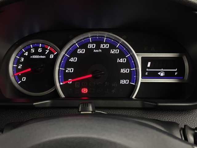 トヨタ ルーミー カスタムG S 新潟県 2017(平29)年 3.3万km パールホワイトⅢ 4WD/純正ナビ/フルセグ/DVD/CD/BT/バックカメラ・ETC/衝突軽減ブレーキ/クルーズコントロール/レーンキープアシスト/LEDヘッドライト/フォグライト/純正14インチアルミホイール/プッシュエンジンスタート/アイドリングストップ/ドアバイザー/保証書・取扱説明書/スペアキー/スタッドレスセット積込み