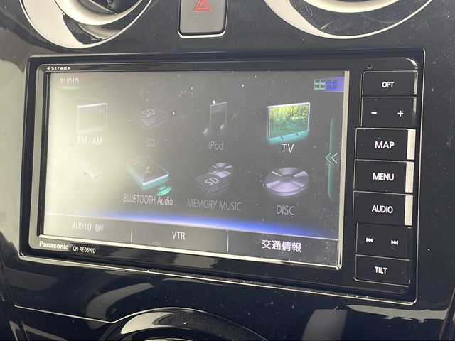 日産 ノート e－パワー X FOUR 沖縄県 2019(平31)年 3.8万km ダークメタルグレー ストラーダナビ　【CN-RE05WD】/　【ＣＤ　ＤＶＤ　フルセグＴＶ　Ｂｌｕｅｔｏｏｔｈ】/バックカメラ/4WD/ＥＴＣ/コーナーセンサー前後/純正アルミホイール/スマートキー/プッシュスタート/ドアバイザー/フロアマット