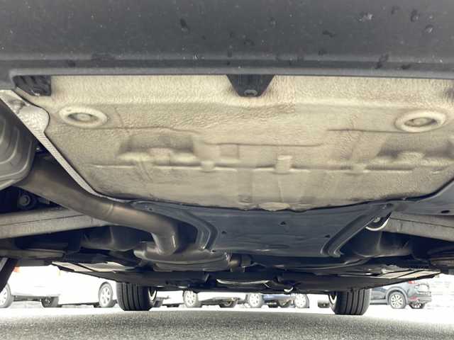 アウディ Ａ４ 2．0 TFSI 兵庫県 2013(平25)年 6.7万km グレイシアホワイトメタリック 保証書・取説・有/純正SDナビ・ワンセグ・BT・CD・DVD・FM・AM/ETC/バックカメラ/追尾機能付きクルーズコントロール・/車線逸脱防止支援システム/衝突被害軽減ブレーキ/コーナーセンサー/前後ドライブレコーダー/ブラインドスポットミラー/アイドリングストップ/プッシュスタート/スマートキー×2/純正フロアマット/純正ドアバイザー