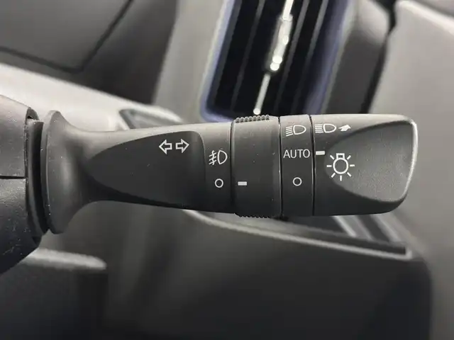 ダイハツ タント カスタム RS セレクション 三重県 2020(令2)年 6万km ブラックマイカメタリック ガソリン・ターボ/FF/インパネCVT/純正 9インチナビ NSZN-Y70DS/（CD/DVD/TV/iPod/MEMORY MUSIC/SD/Bluetooth/FM/AM/USB/HDMI/ドラレコ）/バックカメラ/両側パワースライドドア（ワンタッチオープン機能/ウェルカムオープン機能/タッチ＆ゴーロック機能付）/ドライブレコーダー 前方/ビルトインETC/スマートアシスト3/・衝突回避支援ブレーキ機能（対車両・対歩行者）/・衝突警報機能（対車両・対歩行者）/・ブレーキ制御付誤発進抑制機能（前方・後方）/・レーダークルコン/・レーンキープコントロール（LKC）/・車線逸脱抑制制御機能/・車線逸脱警報機能/・コーナーセンサー（フロント２個／リヤ２個）/・標識認識機能（進入禁止）/装備/・ハーフレザーシート/・シートヒーター（D/N）/・オートエアコン/・オートライト/・LED ヘッドランプ＋サイドビューランプ＋フロントフォグランプ/・運転席ロングスライド機能/・ステアリングスイッチ/・充電用USBジャック（タイプA）/・プッシュスタート/・純正15inAW/・スマートキーx1/など