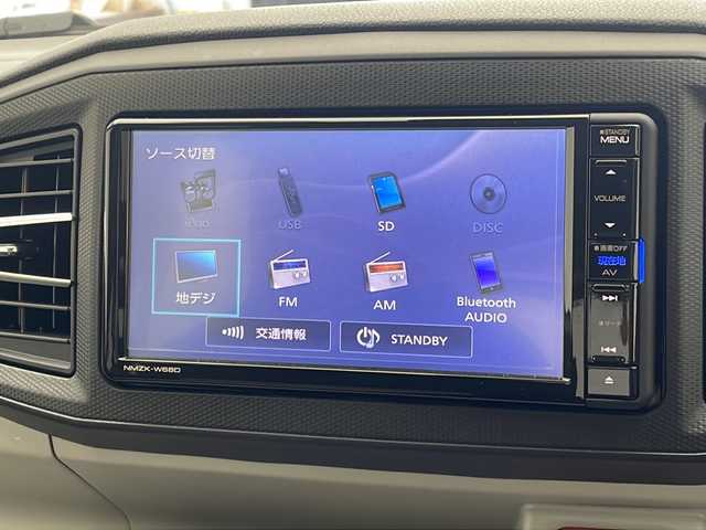 ダイハツ ミラ イース G SAⅢ 沖縄県 2018(平30)年 2.2万km スカイブルーメタリック 純正ナビ(NMZK-W68D)/(Bluetooth　フルセグTV　CD DVD AM FM)　　/バックカメラ/USB入力端子/ETC/ドライブレコーダー　/シートヒーター　/クリアランスソナー/コーナーセンサー/電動格納ミラー　/オートライト　/オートマチックハイビーム/LEDヘッドライト　/純正アルミホイール/社外フロアマット